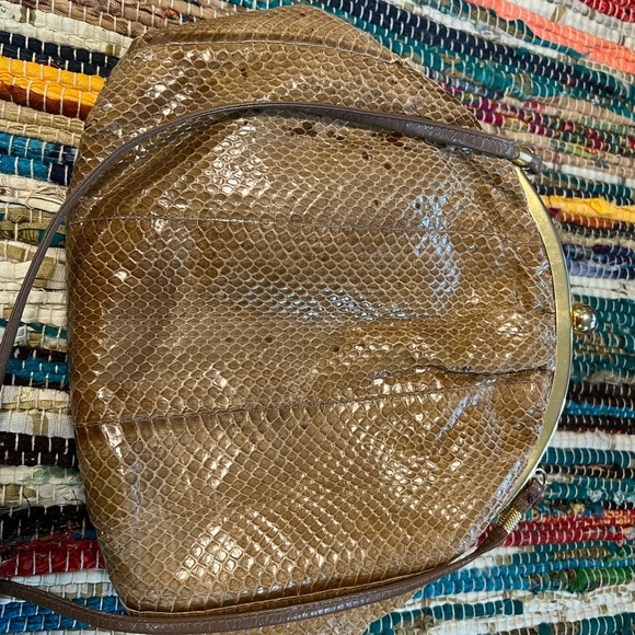 Retro Clutch Purse - Picture 7 of 13